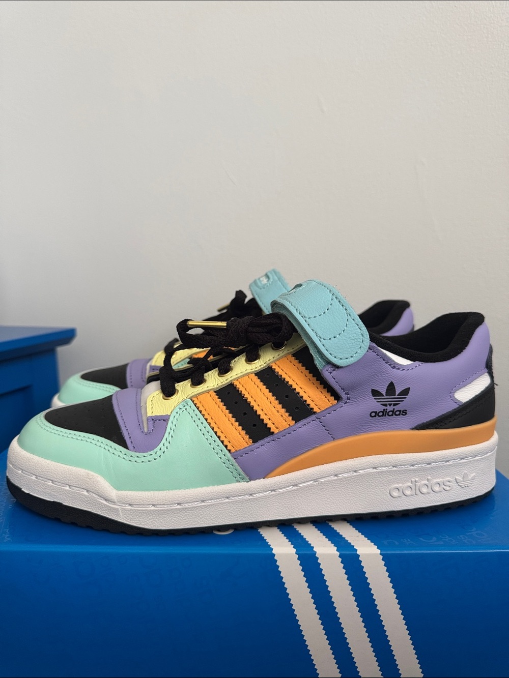 Adidas Forum Lo Sneakers